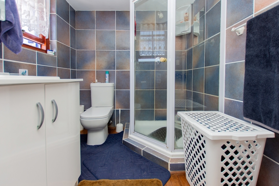 3 Bedroom Property for Sale in Paradise Beach Western Cape